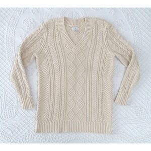 LL Bean Signature Womens M Cream Cotton Fisherman Cable Knit V-Neck Aran Sweater